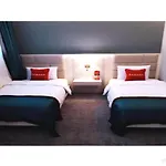 Ramada By Wyndham Hotel 3*