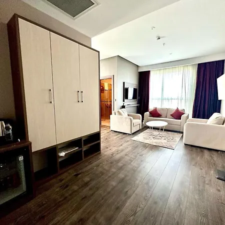 Ramada By Wyndham