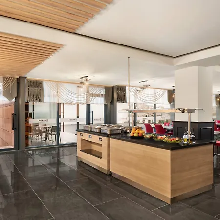 Ramada By Wyndham فندق 3*