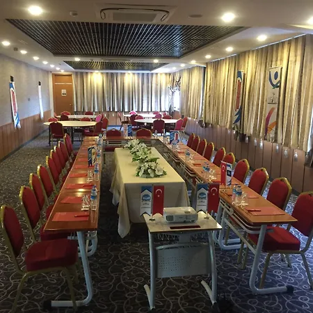 فندق Ramada By Wyndham