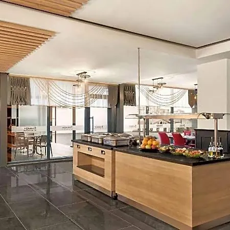 Ramada By Wyndham 3*