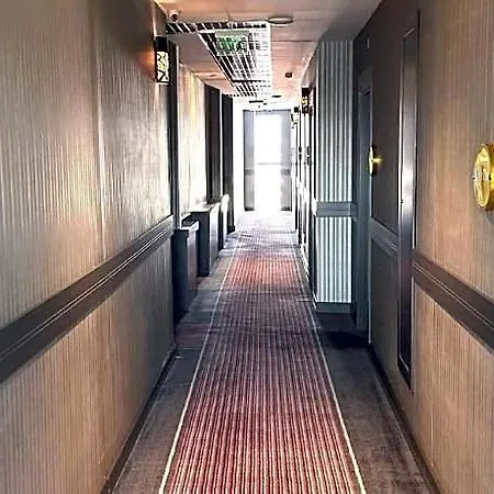 Ramada By Wyndham Hotel 3*