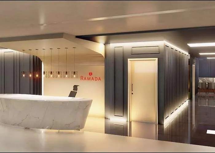 Hotel Ramada By Wyndham 3*