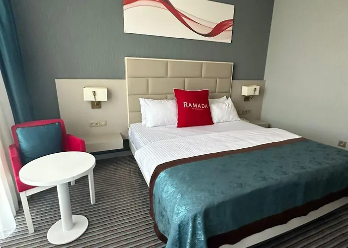 Hotel Ramada By Wyndham 3*