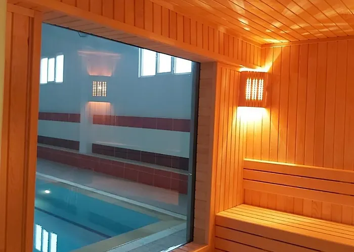 Ramada By Wyndham Hotel 3*