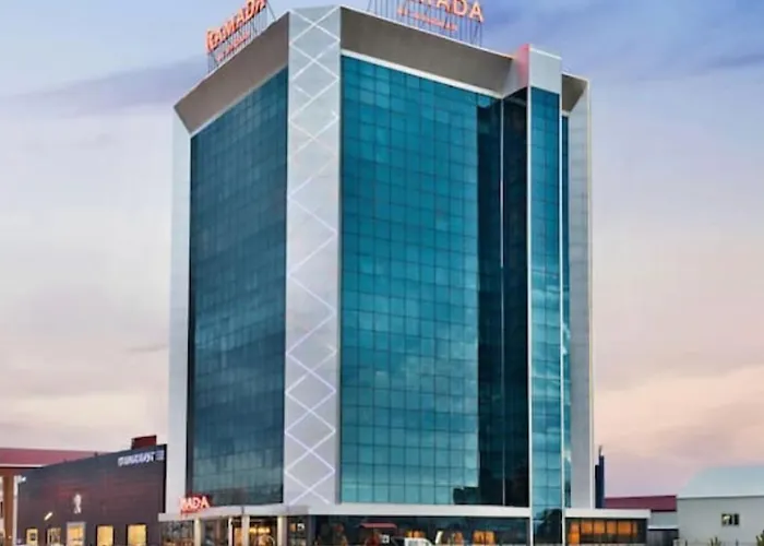 Ramada By Wyndham 3*